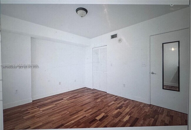 Photo - 31 SE 5th St Unit 2507
