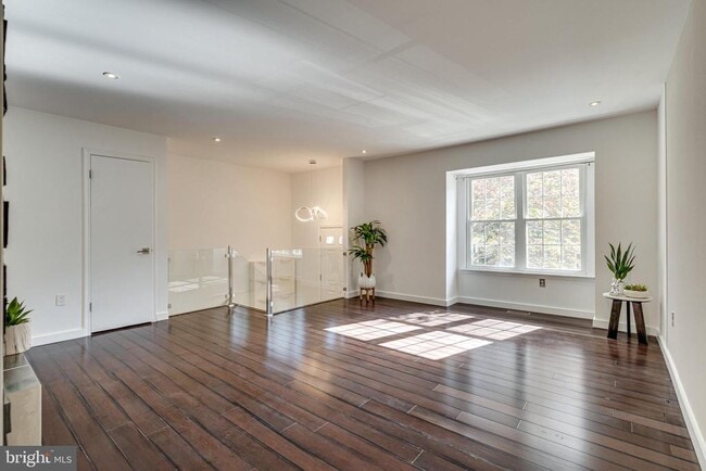 Photo - 6153 Forest Creek Ln