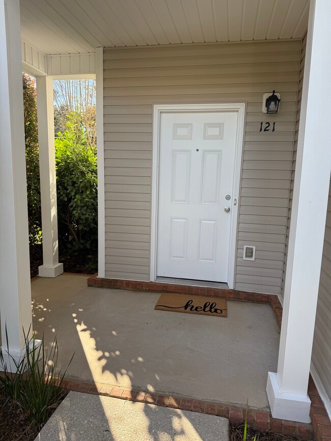 Photo - 121 Farrah Ave