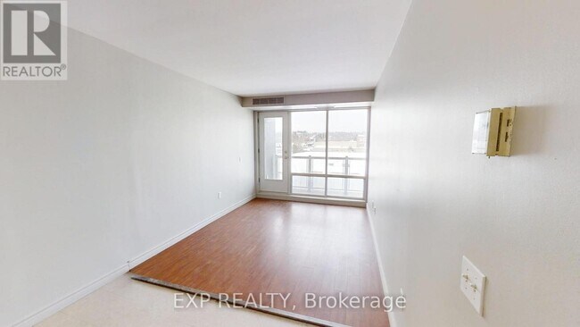 Photo - 95 Barrie Rd