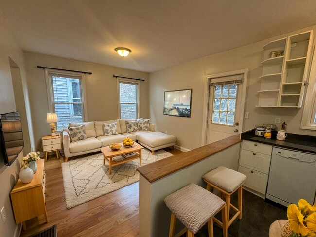 Photo - 12 Cheever Ct Apartments Unit 1