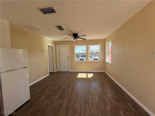 Photo - 400 N 15th St