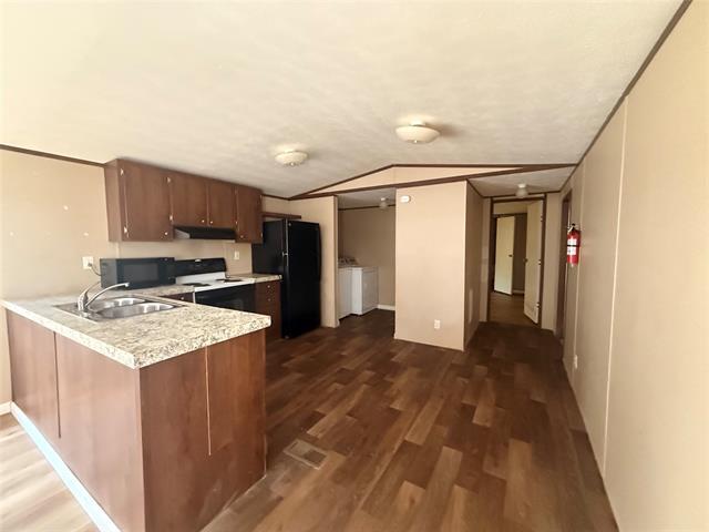 Photo - 541 Simmons Dr