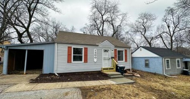 Photo - 1300 E 84th St Casa