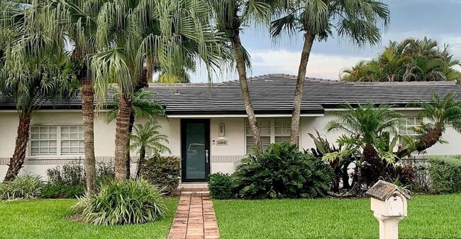 Building Photo - 10841 SW 67th Dr Rental