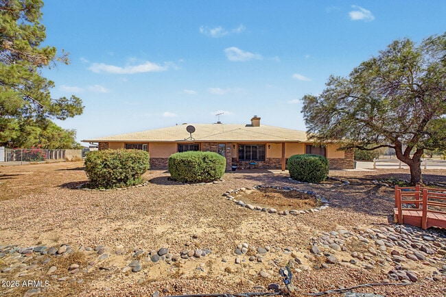 20537 W Gordon Way