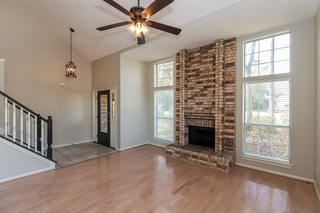 Photo - 160 W Golden Arrow Cir