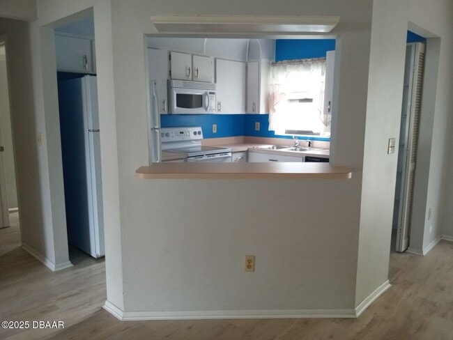 Photo - 428 Sandpiper Ct