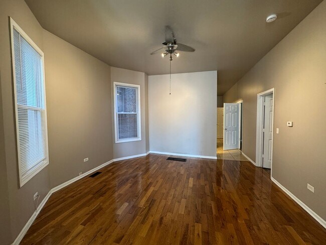 Photo - 5612 S Morgan St Unit 5612 # 1