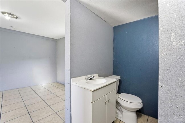 Photo - 8516 Hendrix Ave Unit 2