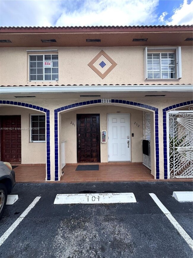 Building Photo - 2210 W 74th St Unit 201-29 Rental