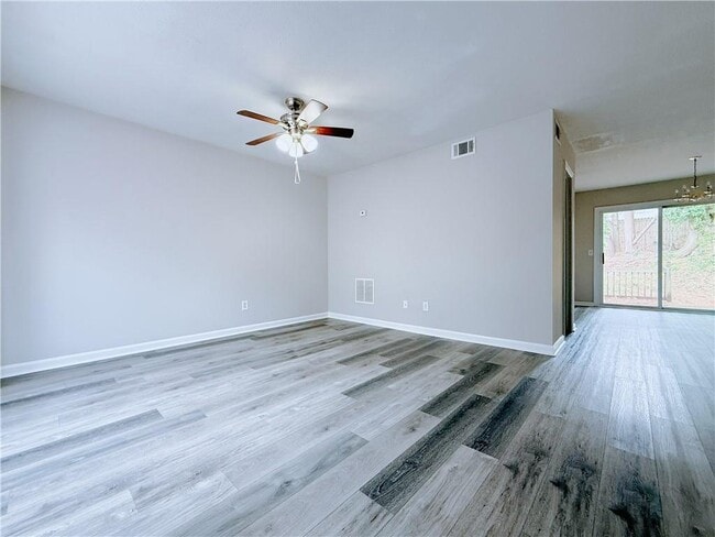 Photo - 1449 Springleaf Cir SE