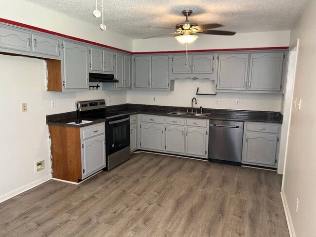 Building Photo - 6823 Northknoll Cove