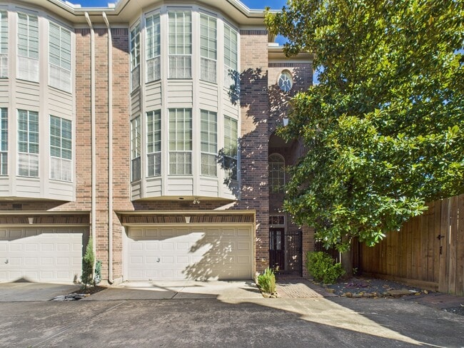 Building Photo - 3811 Jack St