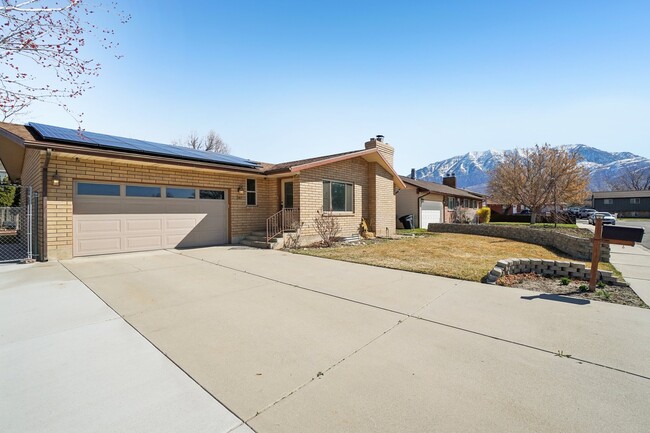 Photo - 240 W 220 S St