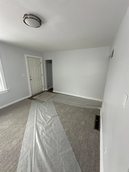 Photo - 748 S 24th St