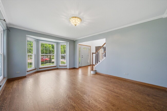 Photo - Spacious 4-Bedroom Home with Finished Basement and Modern Upgrades in Grayslake