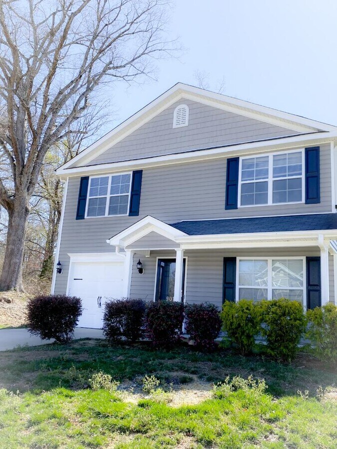 Photo - 901 Pitman Rd