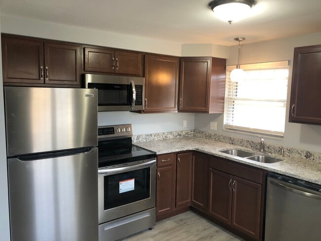 KItchen - 203 Hillson Ave Unit 1st Floor
