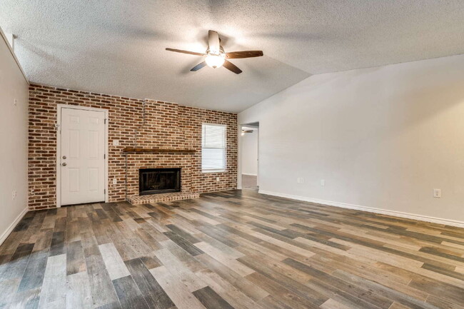 Photo - Beautiful Mansfield Home!