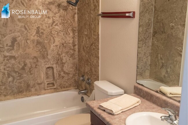 Photo - 3647 E Bellevue St Unidad 3647