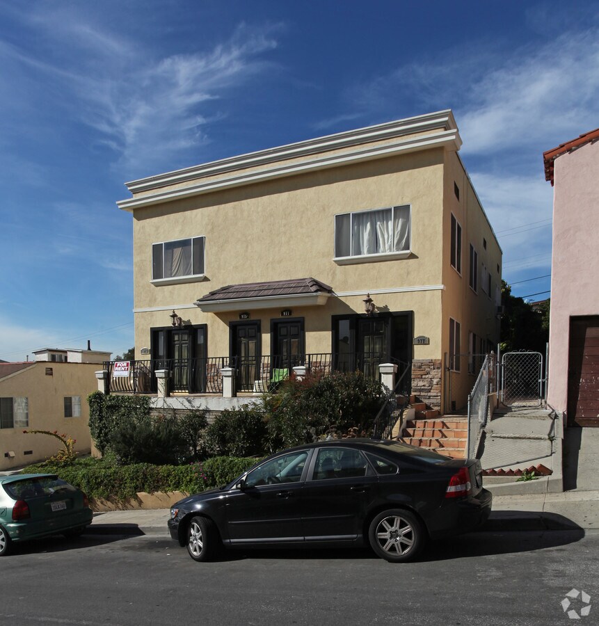 Photo - 975-977 1/2 Marview Ave Apartments