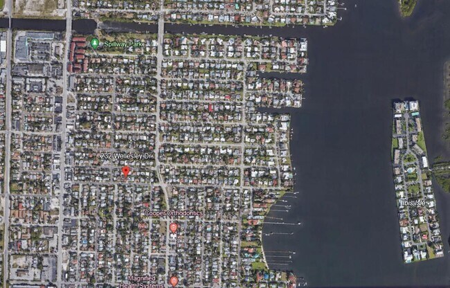 Photo - 232 Wellesley Dr