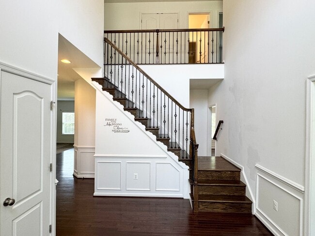 Photo - CLOSE TO BROOKE POINT VRE - LARGE ACREAGE HOME - STAFFORD- BASEMENT KITCHENETTE