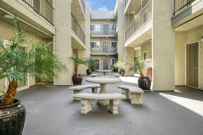 Photo - Highland Villas