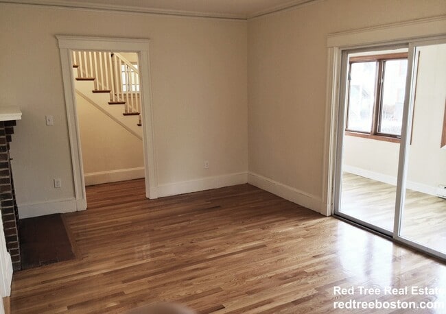 Photo - 75 Gardena St