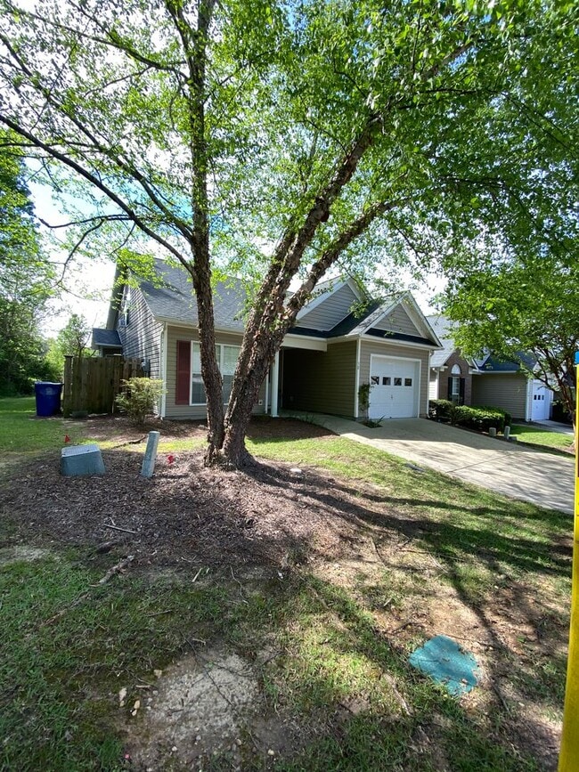 Photo - Adorable 3 Bedroom 3 Bath in Preston Green