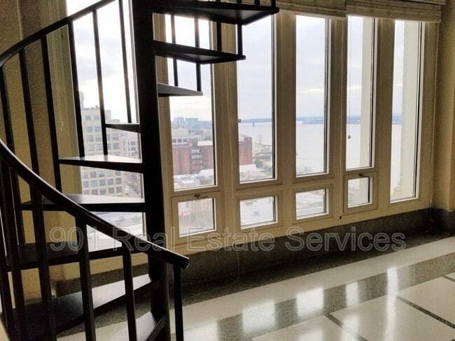 Photo - 66 Monroe Ave Unit #RG4