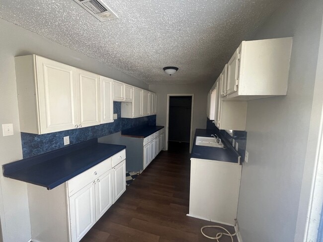 Photo - $1,195 - 3 Bedroom 1.5 Bathroom House In Jacksonville