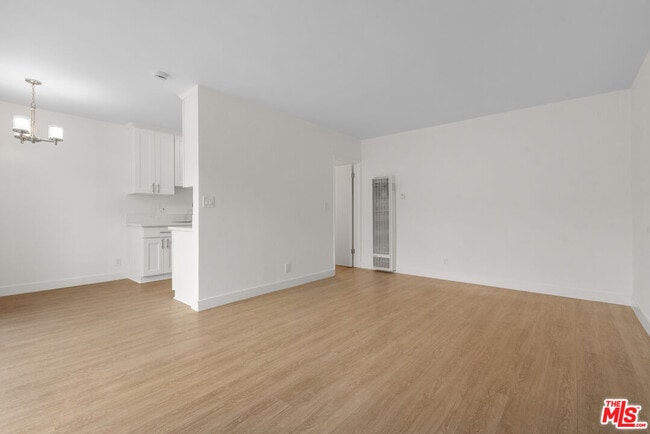 Photo - 1433 Brockton Ave Unit 3