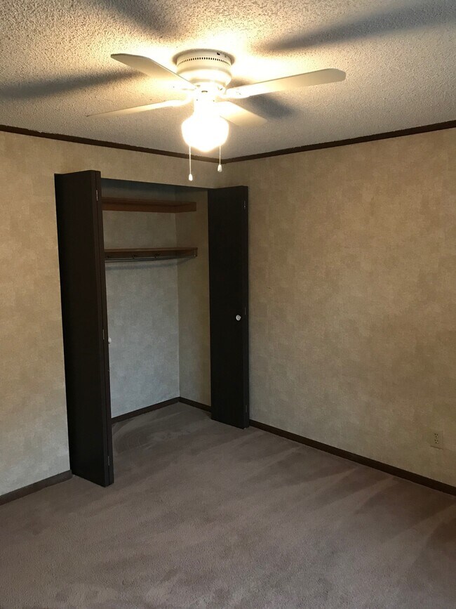 Roanoke Apartments Rochester Hills, MI