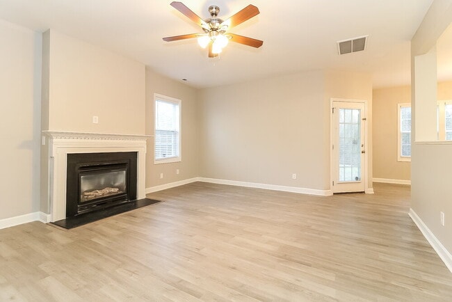 Photo - 3213 Rendezvous Dr