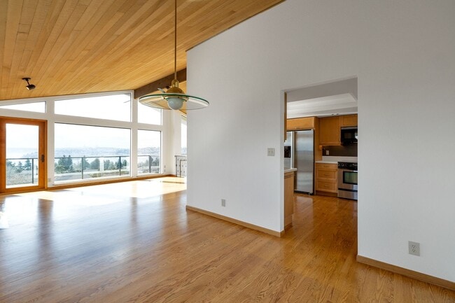 Photo - CLICK "REQUEST A TOUR" NOW!