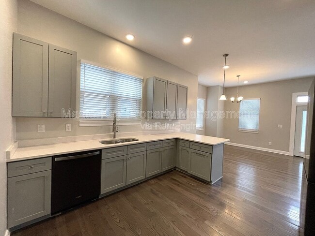 Photo - 929 Ramseur St