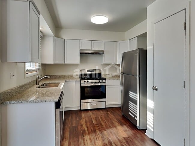 Photo - 2512 Labrecque Dr