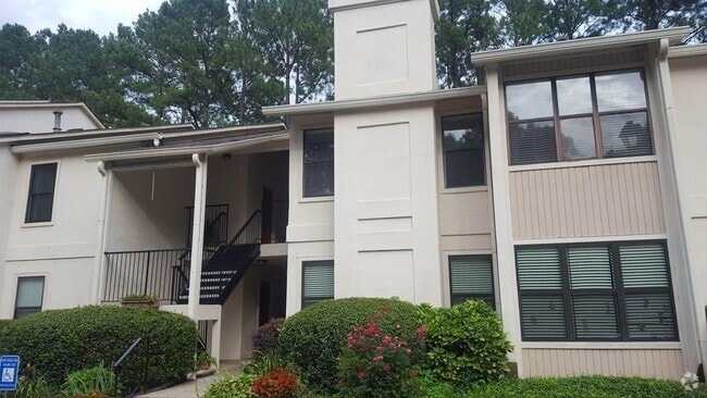 Building Photo - 2520 Huntingdon Chase Rental