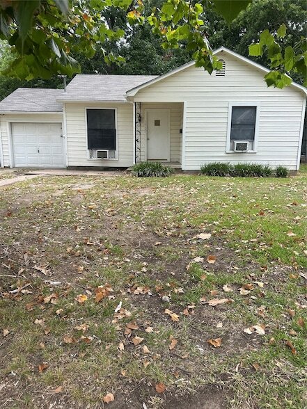 1615 N Highland Ave