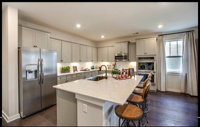 Photo - 192 Picasso Cir