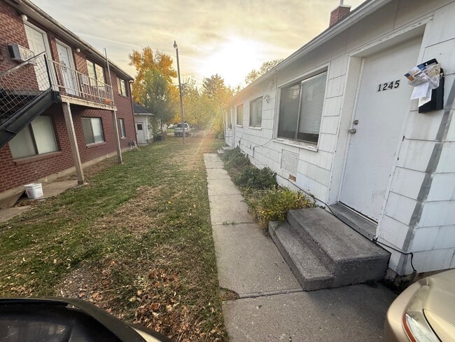 Photo - 1245/1247 S 5th Ave - 1247