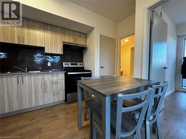 Photo - 275 Larch St Unité B501