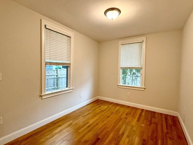 Photo - 17 Plymouth St Unit 1