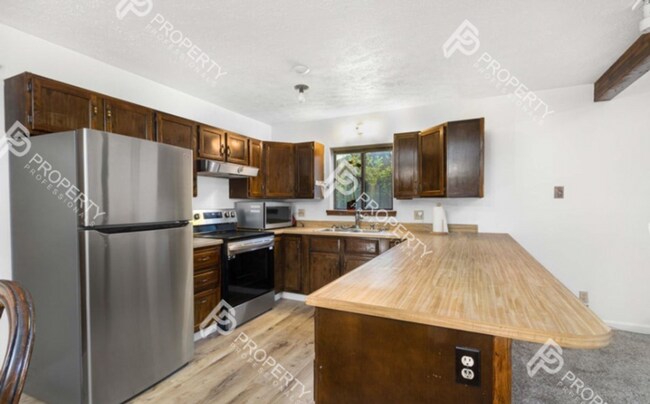 Photo - Spacious Home for Rent in Glenwood Springs – Great Location, No HOA!