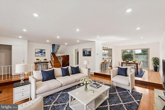 Photo - 1234 Remington Rd