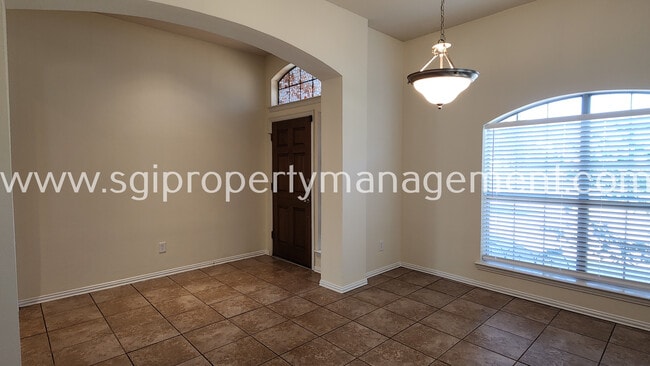 Photo - 126 Beacon Hill Ln