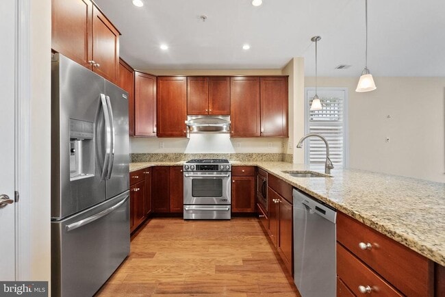 Photo - 1811 14th St N