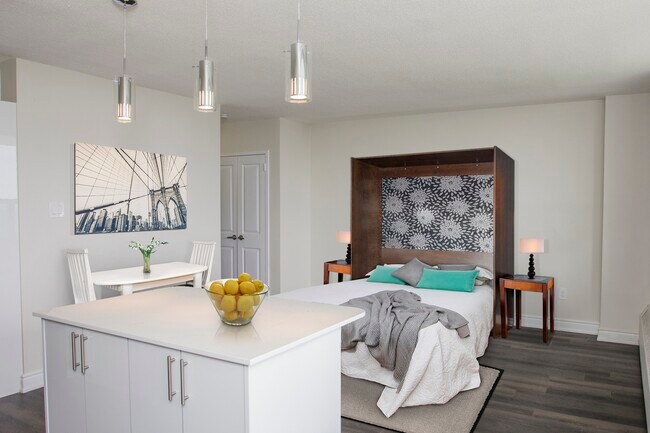 Photo - 200 Balliol St